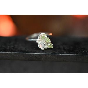 Raw Peridot and diamond Engagement Ring, Unique Wedding Band, Multistone…